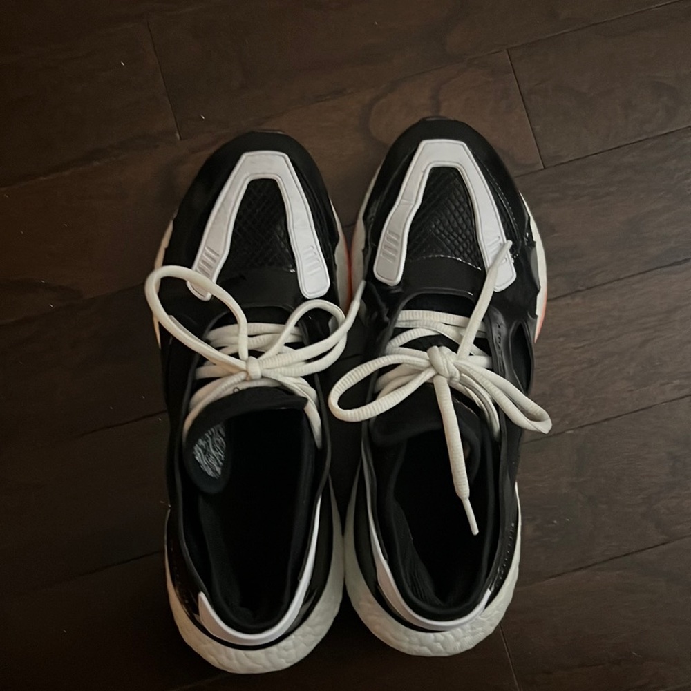 Stella Mccartney Ultraboost 22 Sneakers View 4